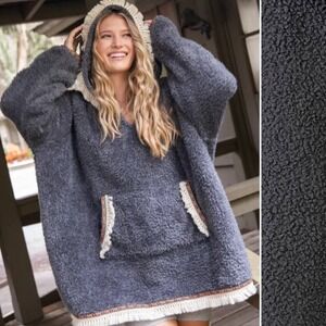 Natural Life Gray Oversized Blanket Hoodie Sherpa Fringed Cozy Cabin Lounge OS